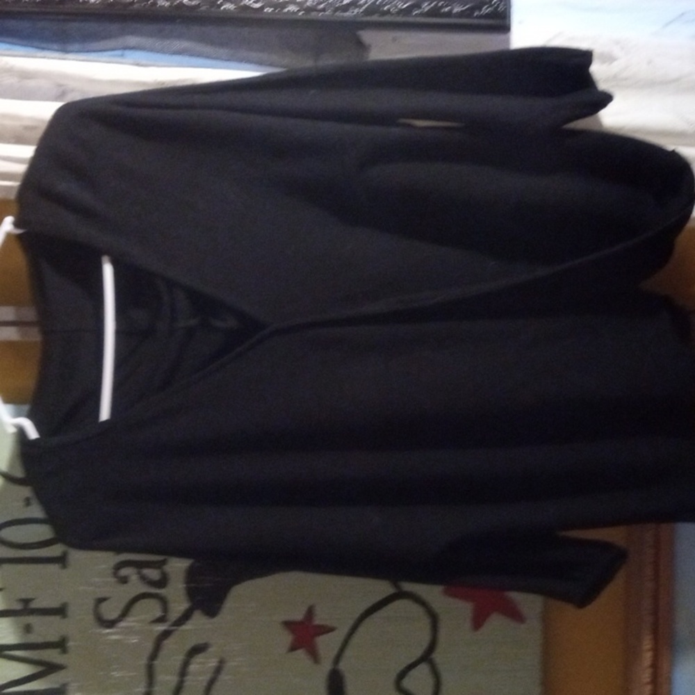 BOBEAU BLOUSE W/ HOOD SZ LARGE
